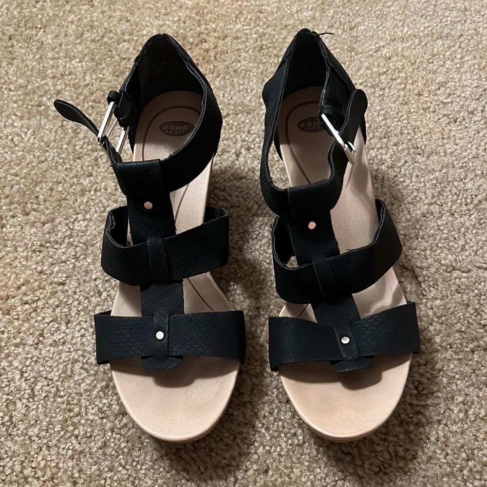 Dr. Scholl’s black wedges
